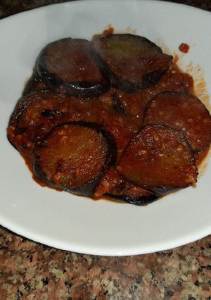 صورة لوصفة باذنجان بصلصة الطماطم