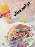 خبزة محشية بالبيض والسلق بنة خيال 😋😋