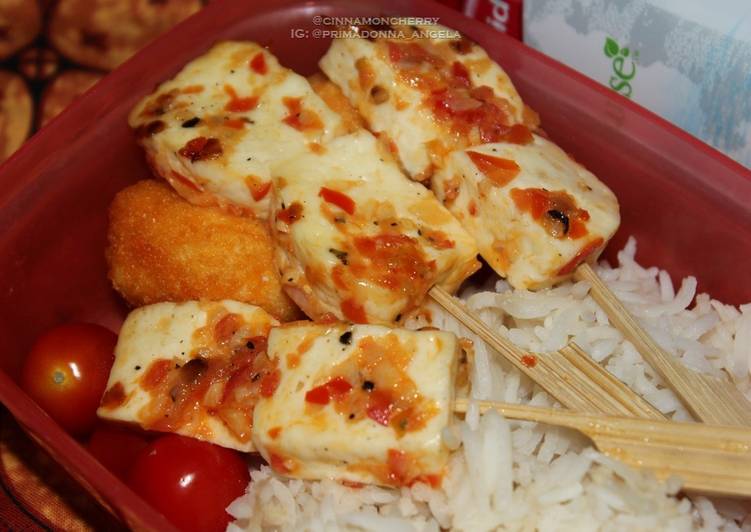 Easiest Way to Prepare Perfect Haloumi Satay with Tomato and Onion