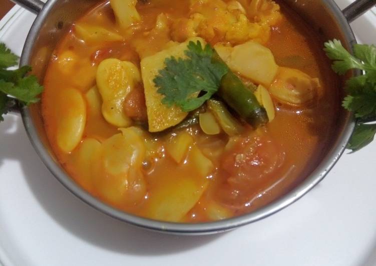 Lima beans curry with ghobi and aloo