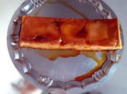 Una foto de flan ya preparado