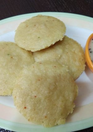 A picture of Moong daal idli.