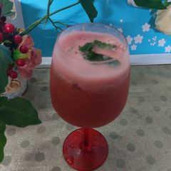 A picture of Water melon juice.