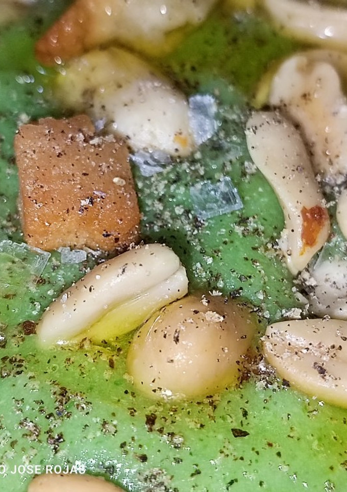Una foto de Crema de bimi, brócoli 🥦 y patata