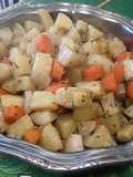 Pommes de terre, carottes et navets marteaux fruités