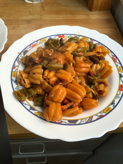 Una foto de Pasta cremosa de bacon y champiñones (estilo risotto)