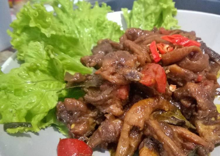 Langkah Menyiapkan Tengkleng Ayam Pedas, Lezat Sekali