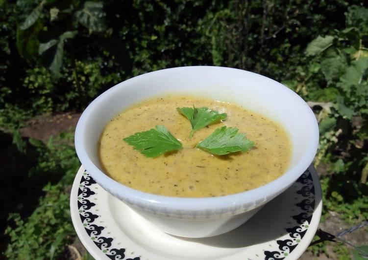 Simple Way to Make Favorite Green Banana Soup