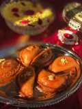 Gajar (Carrot) halwa Gujiya