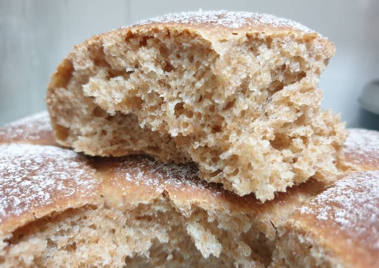 Panecillos con leche y queso crema (en panificadora y horno)