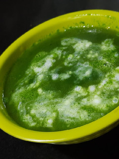 A picture of Spinach creamy soup.