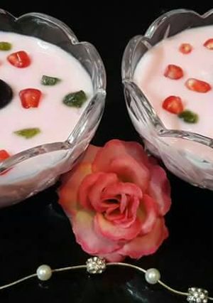 A picture of Strawberry Custard.