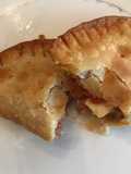 Empanadas de atún y chimichurri de Renée