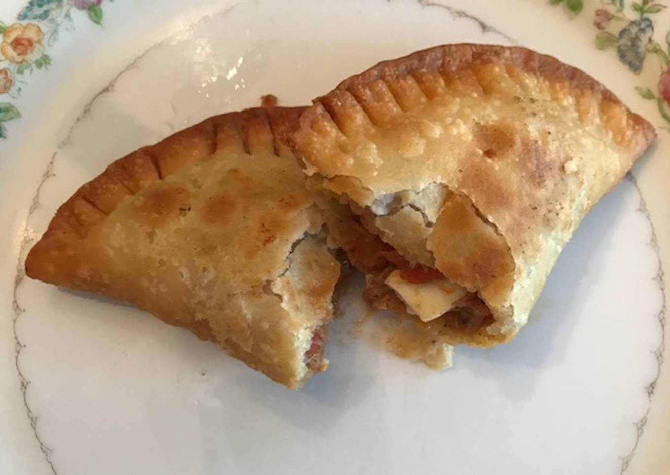 Empanadas de atún y chimichurri de Renée