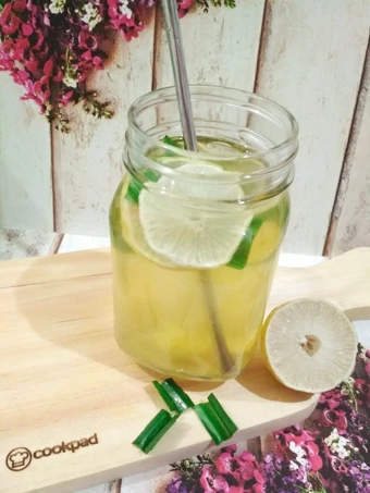 Langkah Mudah untuk Membuat Resep Tea herbal madu lemon daun pandan yang Lezat Anti Ribet, Bisa Manjain Lidah