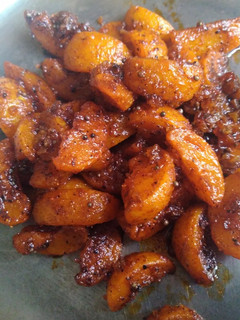 நெல்லிக்காய் ஊறுகாய் (Nellikkaai oorukaai recipe in tamil) செய்முறை முக்கிய புகைப்படம்