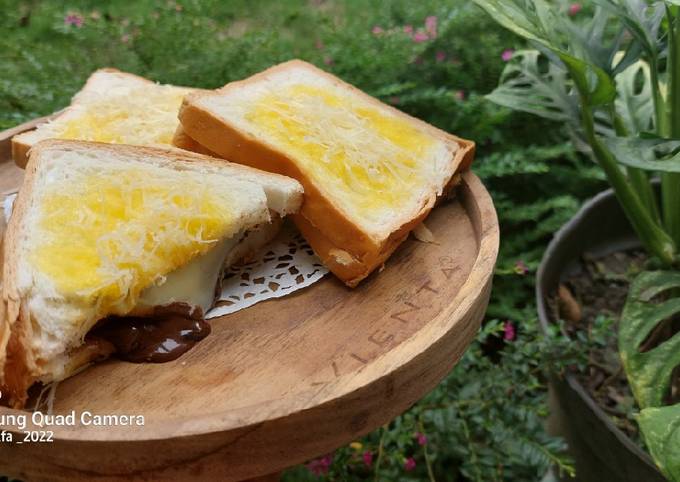 Cara Gampang Membuat Roti Tawar Coklat Moza Meleleh...(3 bahan utama) Anti Gagal
