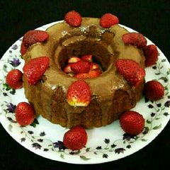 A picture of Honey Bundt cake.