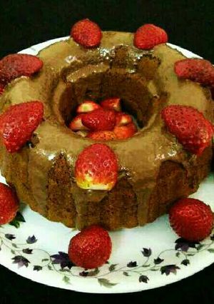 A picture of Honey Bundt cake.