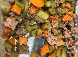 Una foto de Picadillo zanahoria vainica carne molida al estilo king silasie