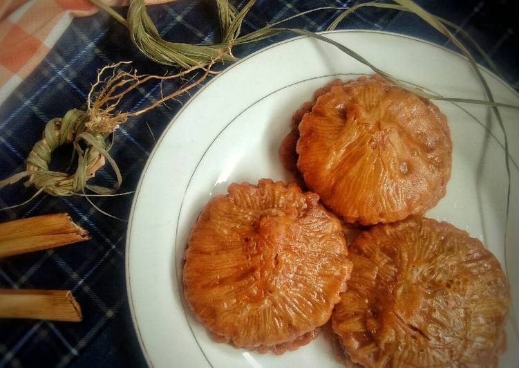 Cucur gula merah