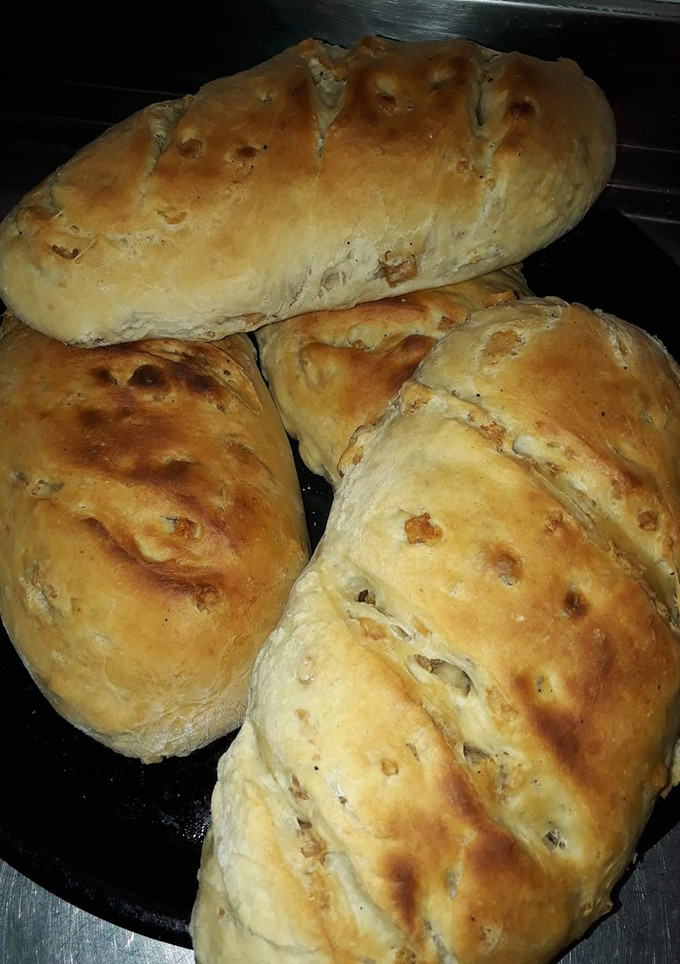 Una foto de 🥖Pan casero con chicharrón🥖