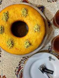 عکسی از دستور کیک زعفران و هل و گلاب