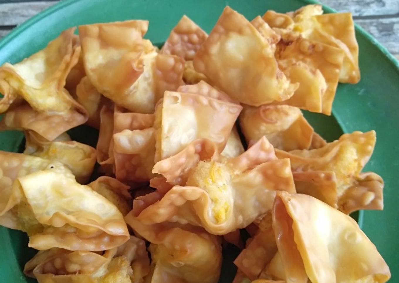 Pangsit Goreng Isi Tahu