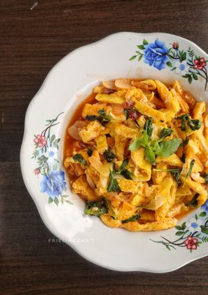 Foto resep Telur Dadar Suwir Kemangi