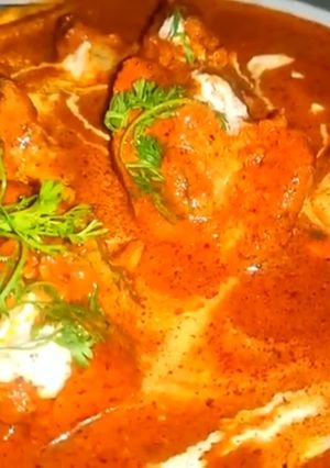 A picture of Murgh Makhani.