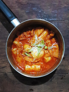 Foto resep Tteokbokki (Spicy Korean Rice Cakes)