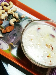 #apசாபுதானா கீர் (Saabudhana kheer recipe in tamil) செய்முறை முக்கிய புகைப்படம்
