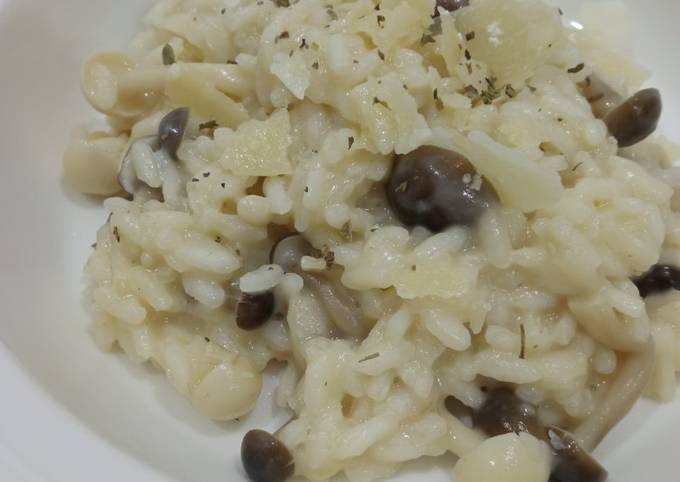 Resep 13. Mushroom Risotto yang Enak Banget