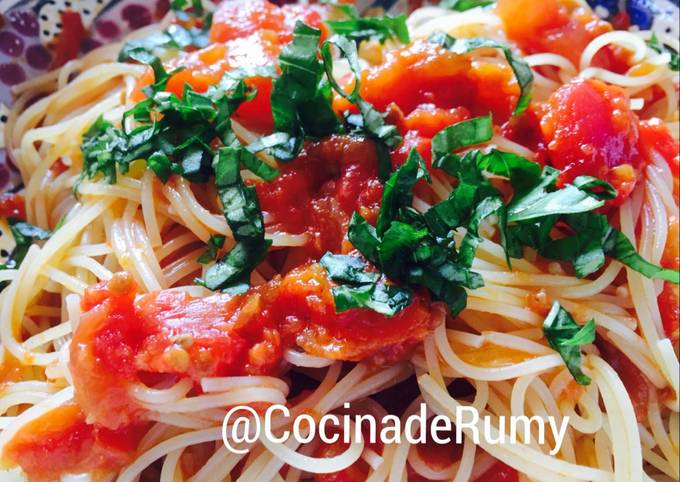 Espaguettis Con Salsa De Tomate Receta De Cocinaderumy🍴 Cookpad