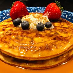 A picture of Creamy Cheesecake Pancakes 🥞.