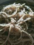 Pasta risottata con acciughe e taralli al finocchietto