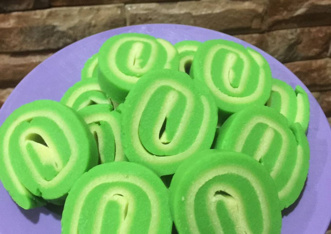 Bolu gulung kukus Roti tawar