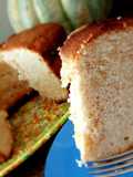 Bolo de Claras com raspas de limão