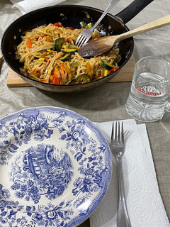 Una foto de Vegetable noodles
