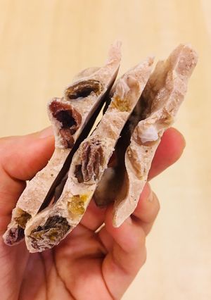 A picture of Pumpkin Spice Yogurt Bark.