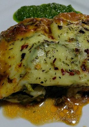 Una foto de BERENJENAS Y Calabacín con Salmorejo y Queso Mozzarella
