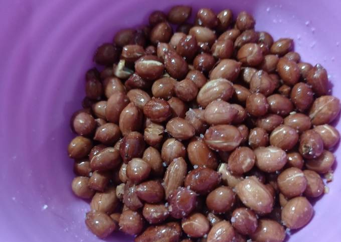 Resep Kacang tanah goreng asin oleh ika madayanti - Cookpad