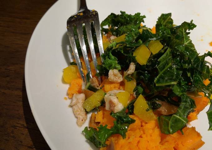 Easiest Way to Prepare Super Quick Homemade Sweet Lemon Potato Chicken and Kale (Whole30)