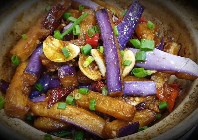 Recipe of Super Quick Homemade Brinjal with Salted Fish 咸鱼茄子