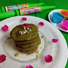 A picture of Banana spinach maal pua.