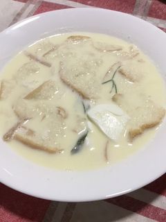 Una foto de Sopa de huevo al estilo de mi padre