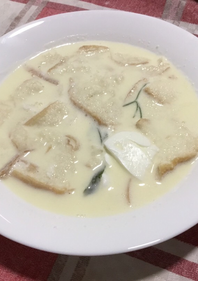 Una foto de Sopa de huevo al estilo de mi padre