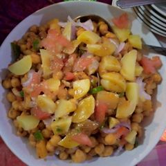 A picture of Alu Chana Chat..