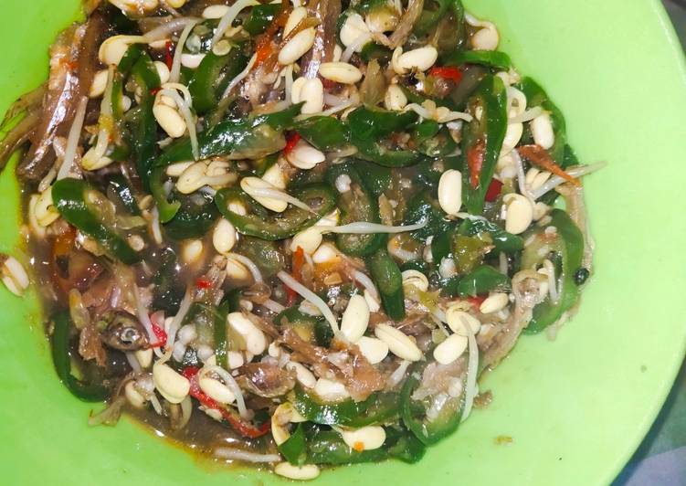 Langkah Mudah untuk Membuat Tumis cabe hijau simpel yang Bikin Ngiler