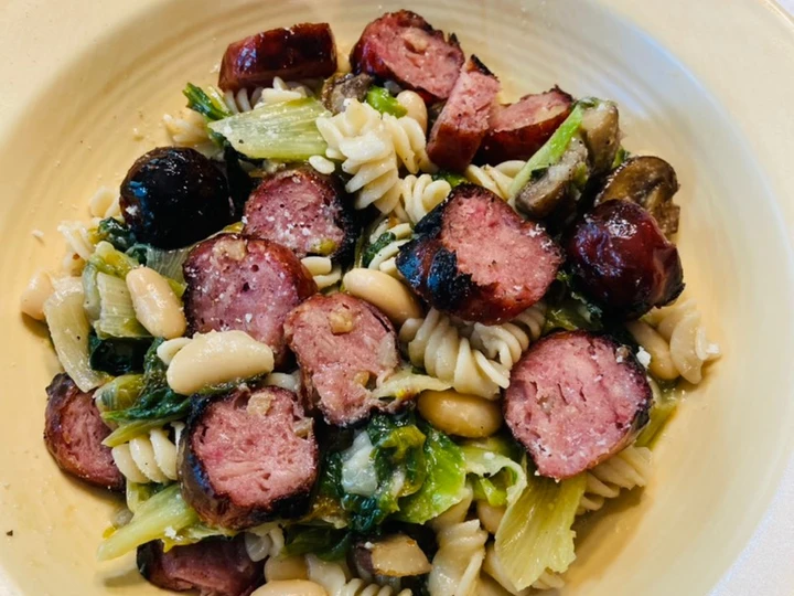 Easy Way Prepare Smoked Chicken sausage, Escarole and beans over quinoa and brown rice pasta the  Makes Drooling Tasty